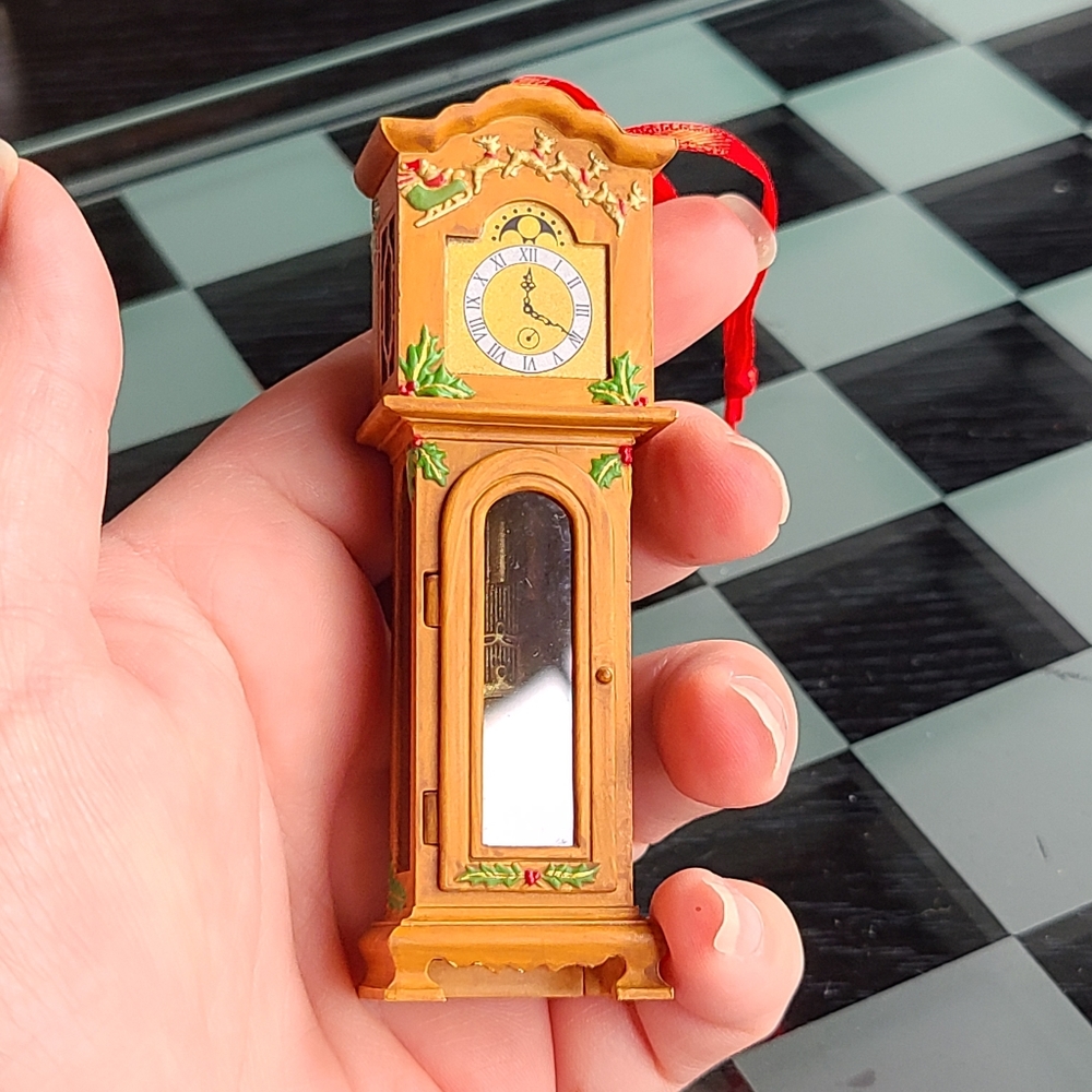 Hallmark Keepsake Ornament twas the night before Christmas grandfather c… - Picture 10 of 15
